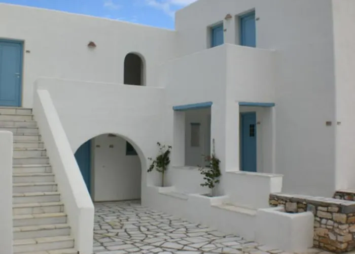 Captains Rock 3* クリシ・アクティ