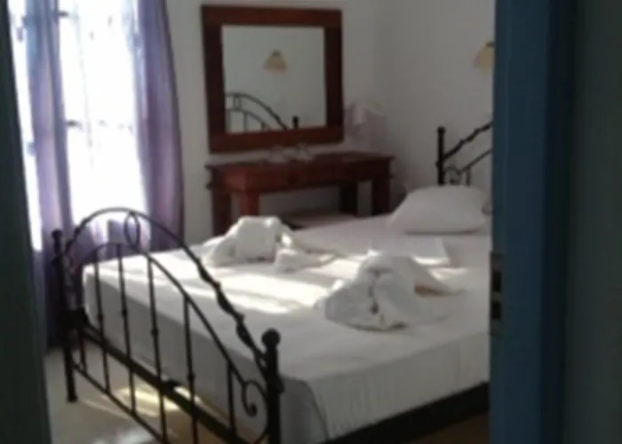 Captains Rock Hotel 3*